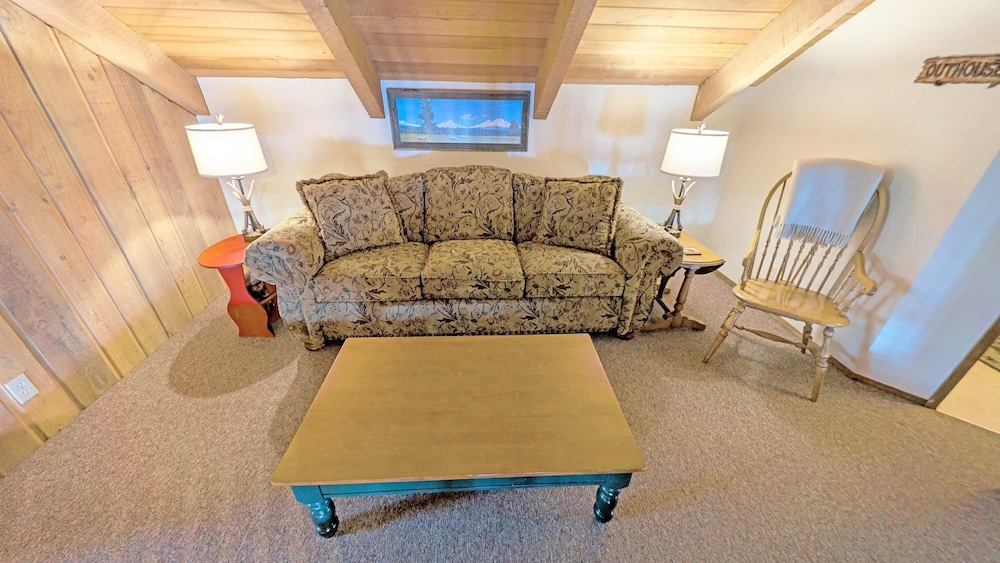 Pine Needle 2 4 Bedroom Condo