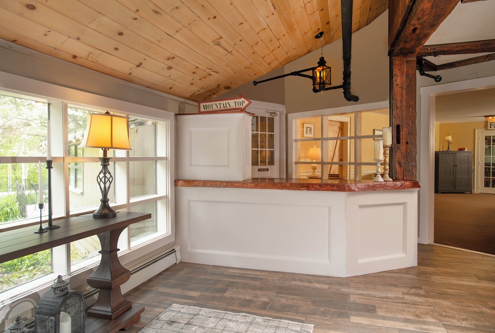Whitneys Inn at Black Mountain