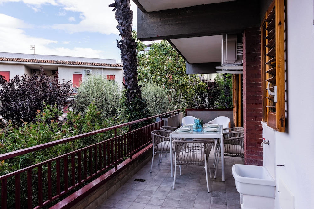 La Romantica Apartment by Wonderful Italy