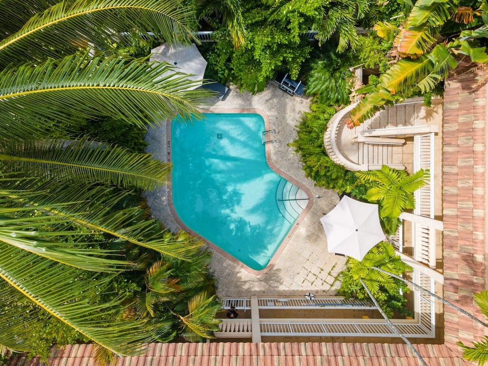 Relaxing Beach Apt in las Olas Blvd