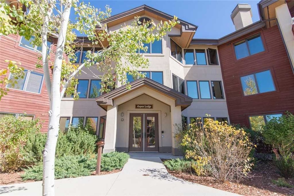 4110 Aspen Lodge, Trappeur's Crossing Apartment 2