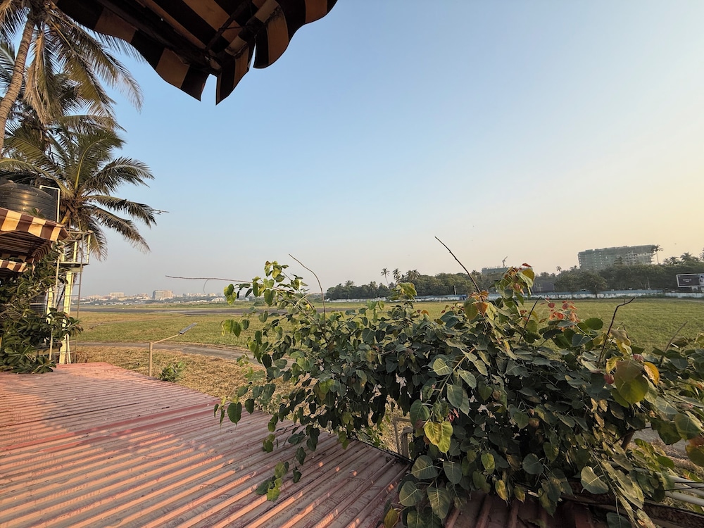 Hotel Beach Garden
