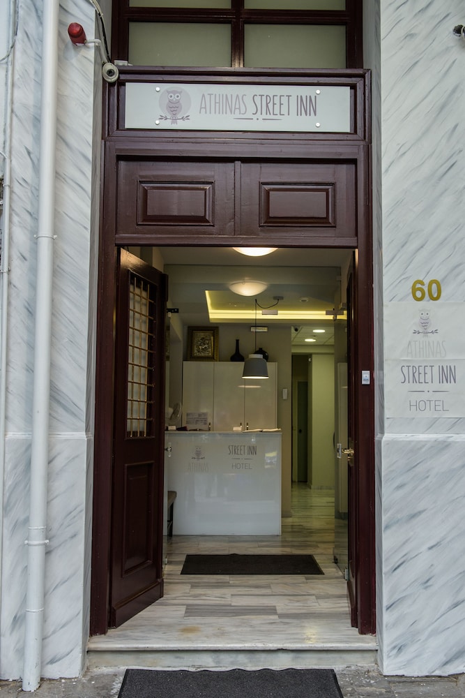 Athinas Street Inn