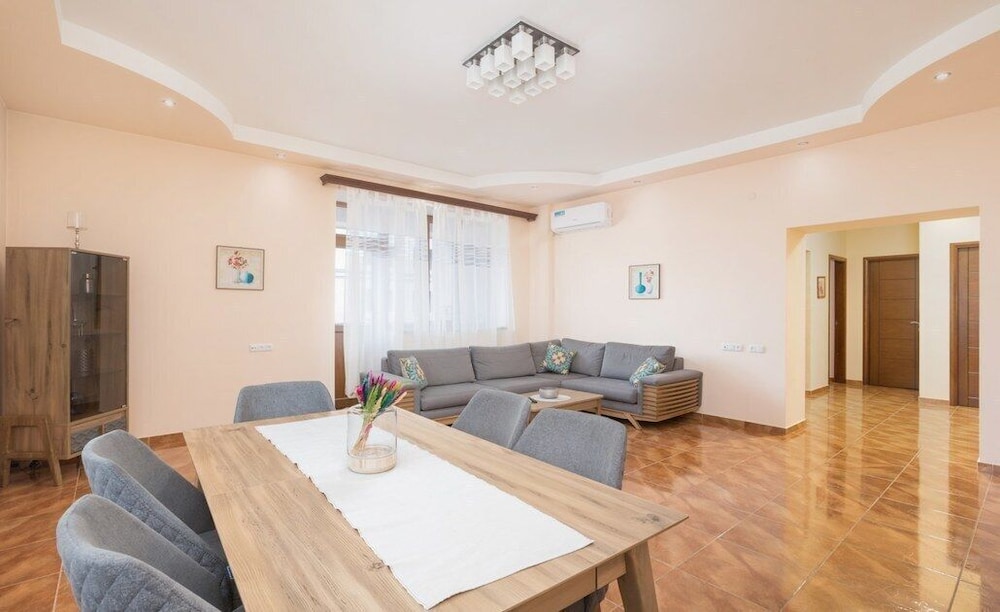 Stay Inn on Amiryan Str. 4/6