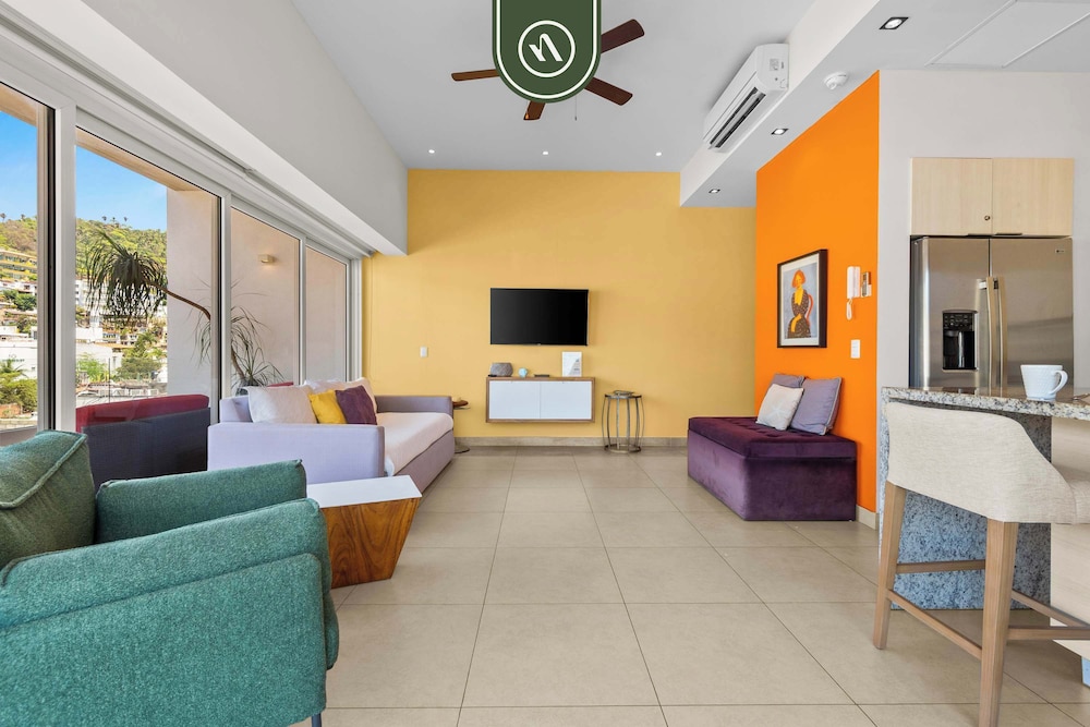 Amazing 1 BR Condo in Romantic Zone - Rooftop Pool