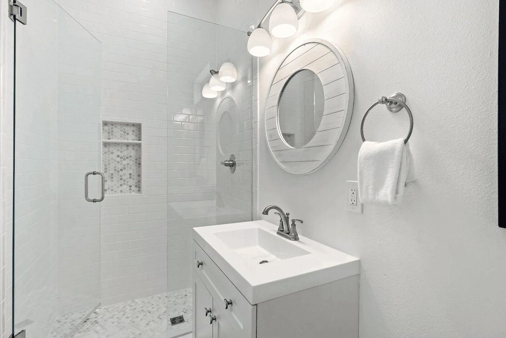 Wanderlust by Avantstay Walk to Beach + Pool New Construction