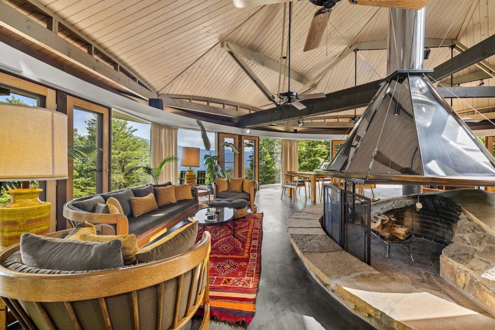 Belltop Architectural Wonder on Private Mountain