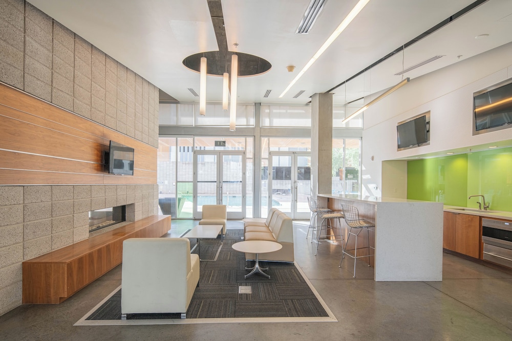 ROVE LIVING/KL - Roosevelt Point
