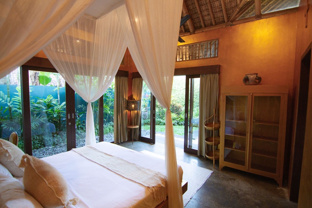 Joyously Raw Villas