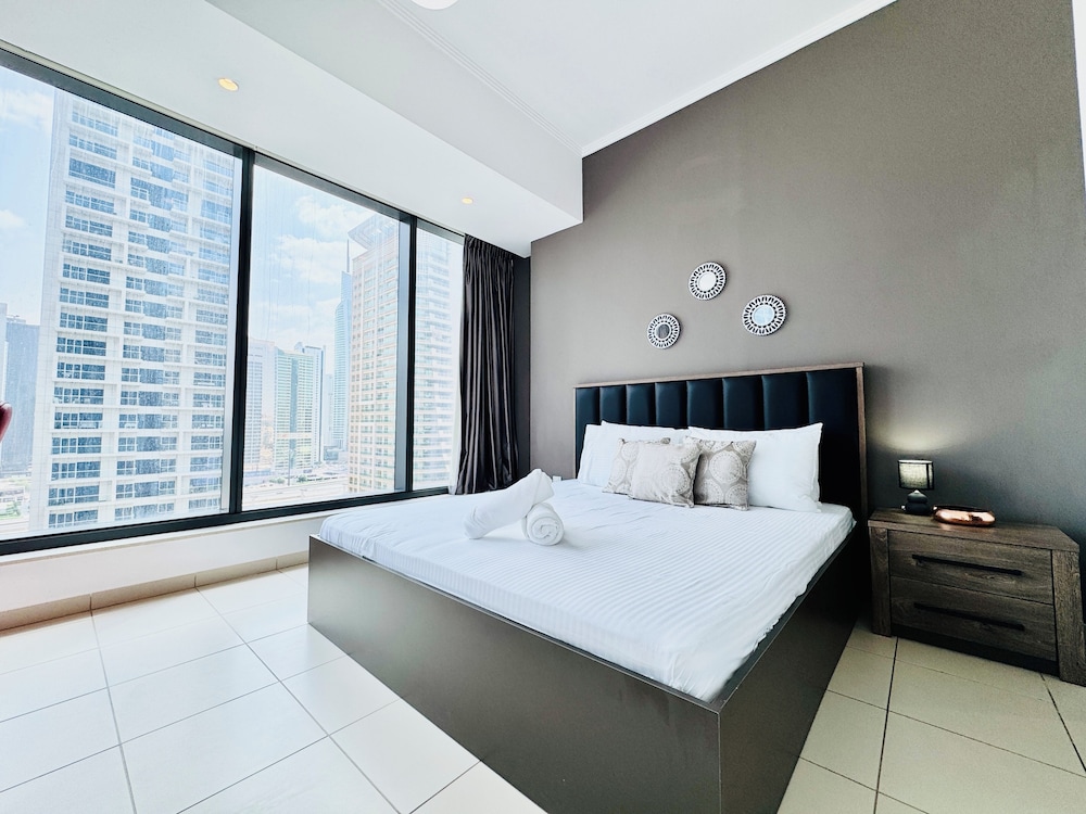 Venduras Cozy 1BR in Dubai Marina