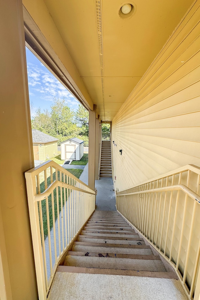 Bonita Lakes Inn by Capital O Meridian I20 view 2