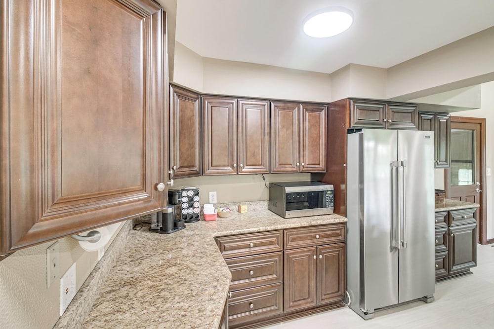Spacious Home w/ Game Room, 2 Mi to Concord Mills!