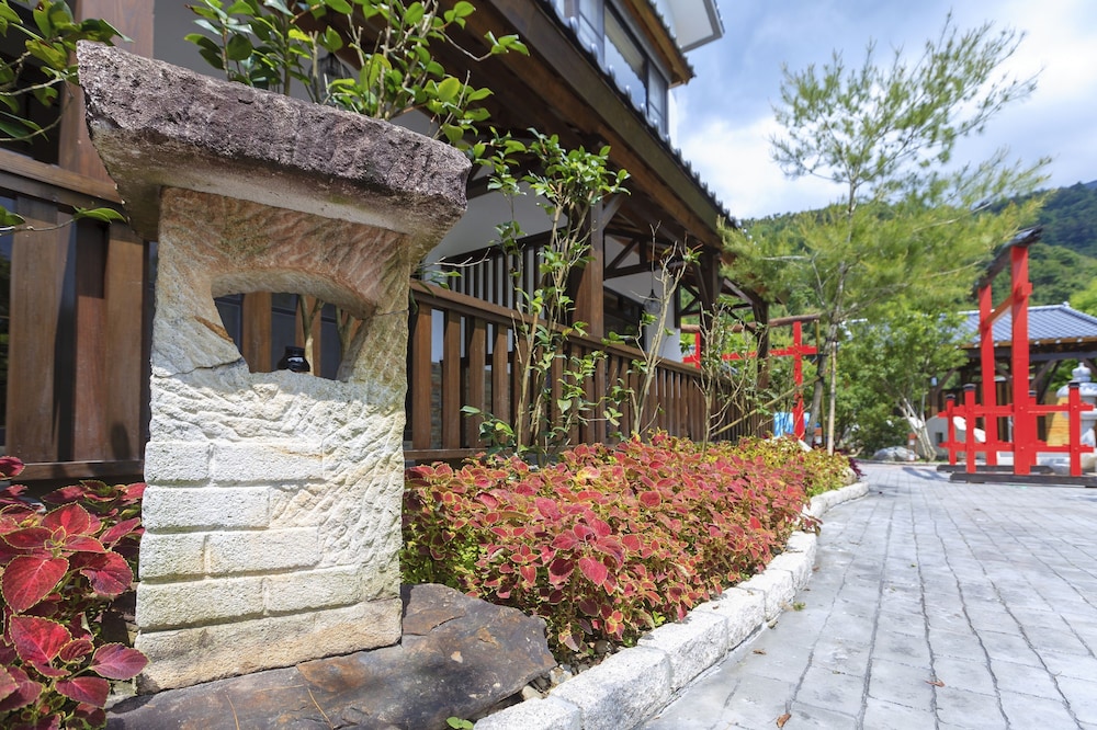 Huaman hot villa