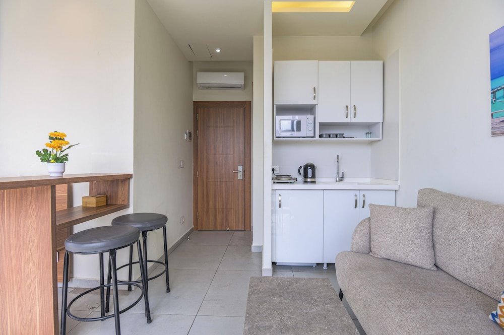 Gate 9 Tower -Studios & Apts Mar Mikhael