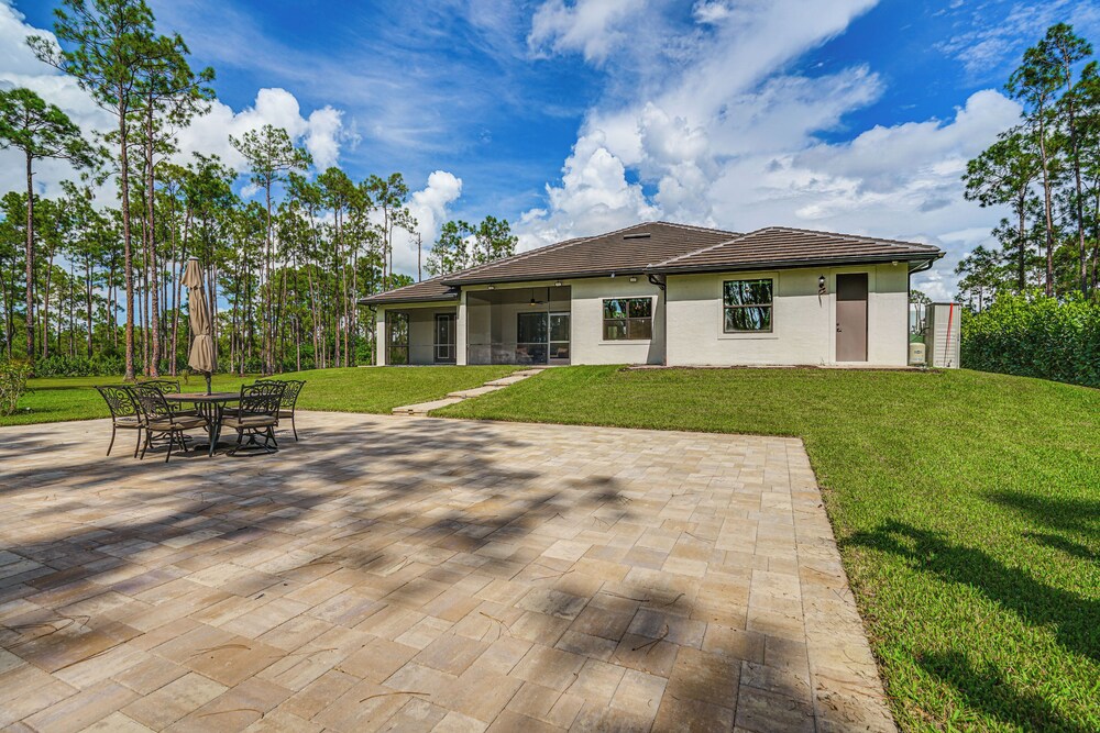 Lehigh Acres Home ~ 7 Mi to River! view 4