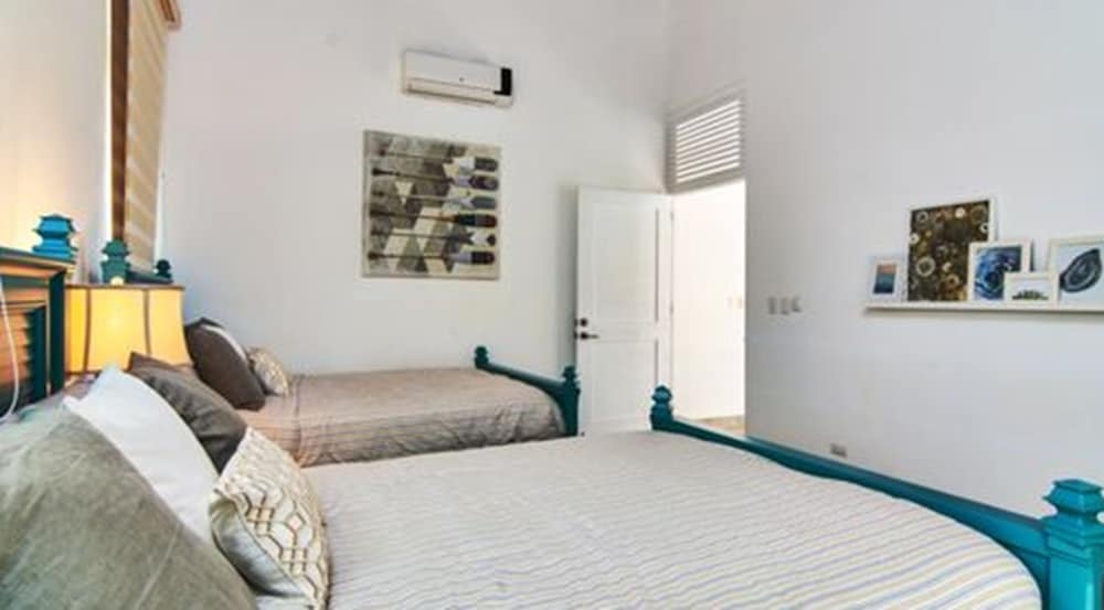 Luxury Villa Olivo 83 view 2