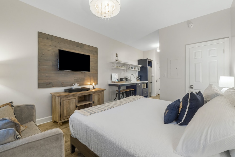 Village of South Walton by Panhandle Getaways