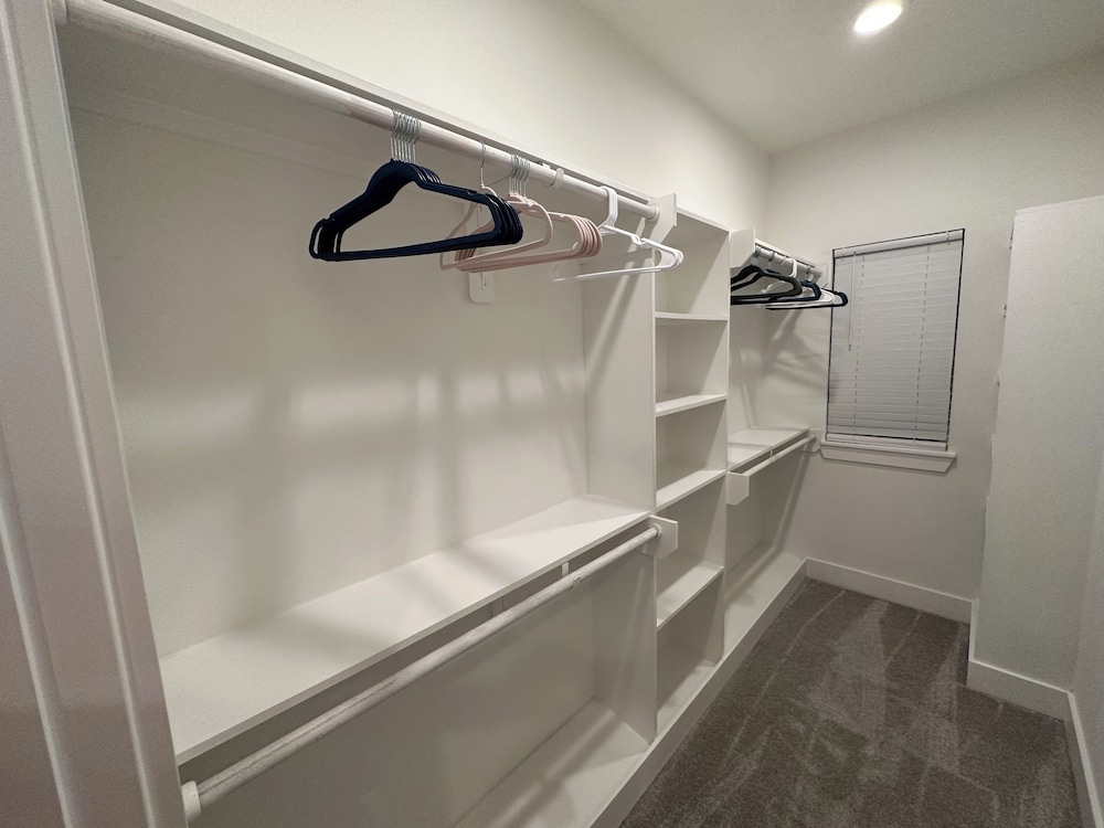 Luxury 3BR for Families Nurses and Group