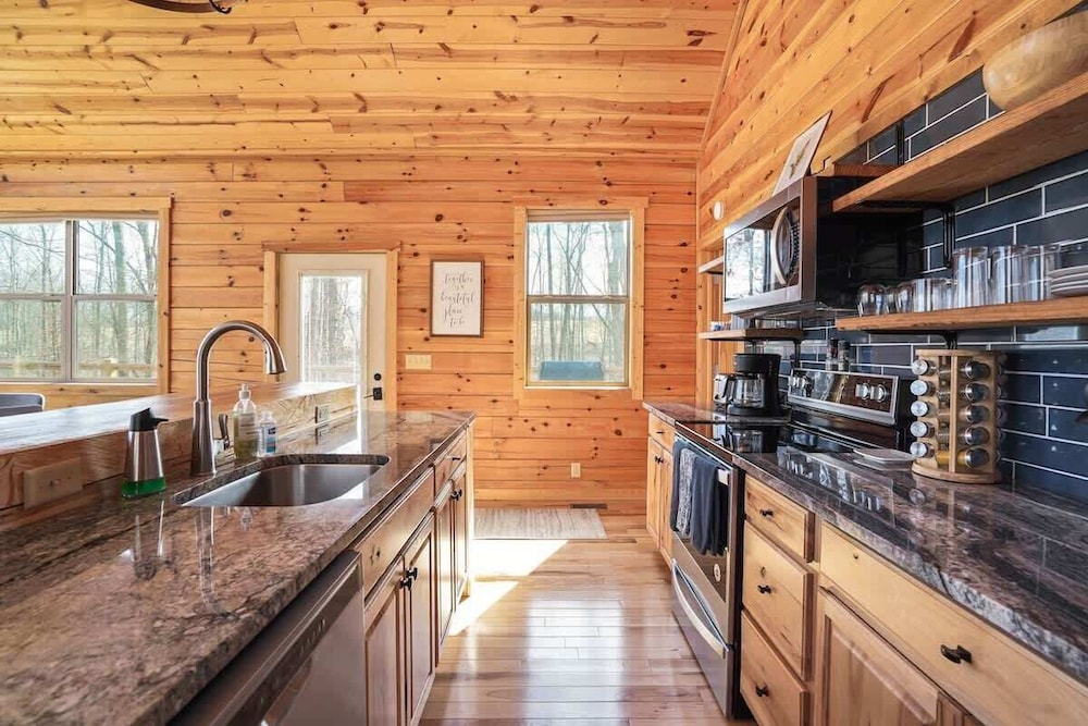 Fern Haven A Modern Take on Hocking Hills Cabins