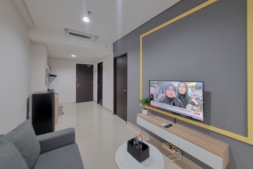 Minimalist 1Br At Patraland Amarta Apartment