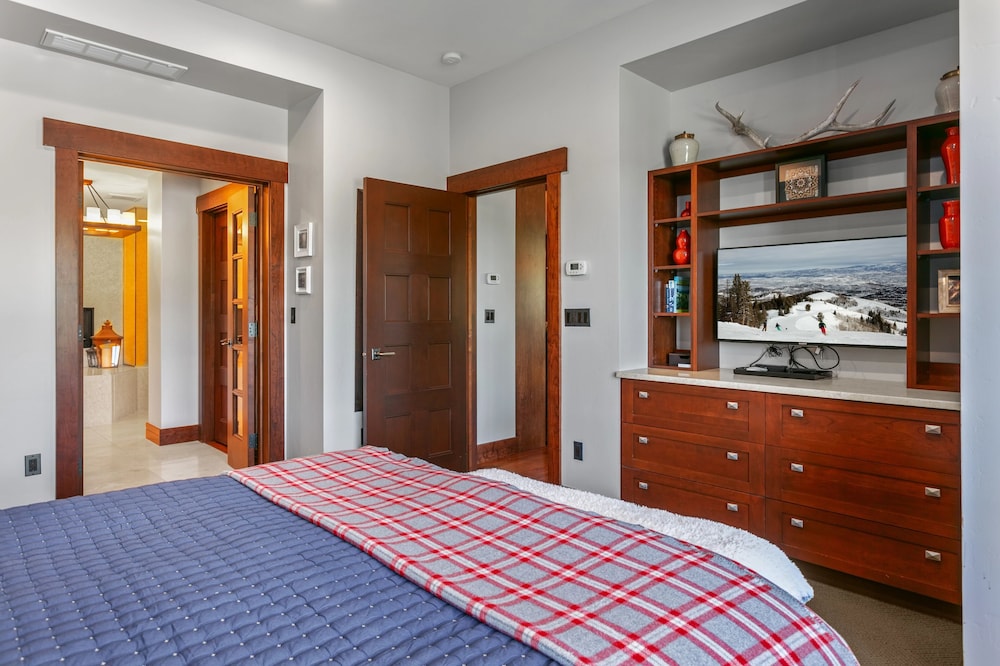 Flagstaff Lodge - Three Bedroom Residence #203 3 Condo