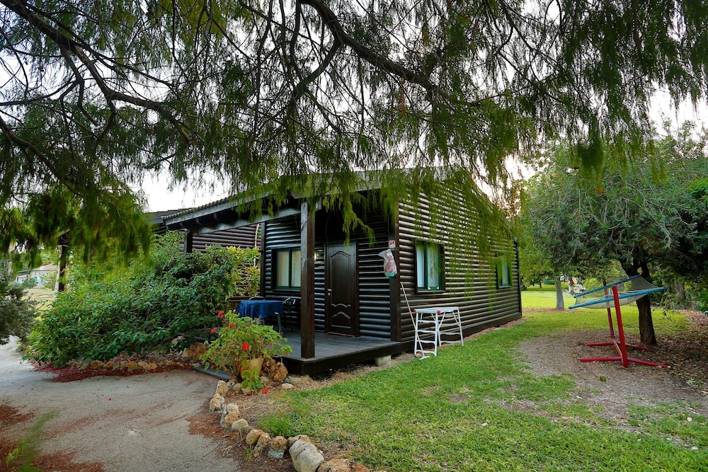Kibbutz Kfar Masaryk Country Lodging