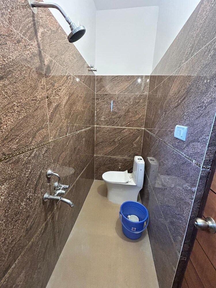 Hotel Lush by Ravindra