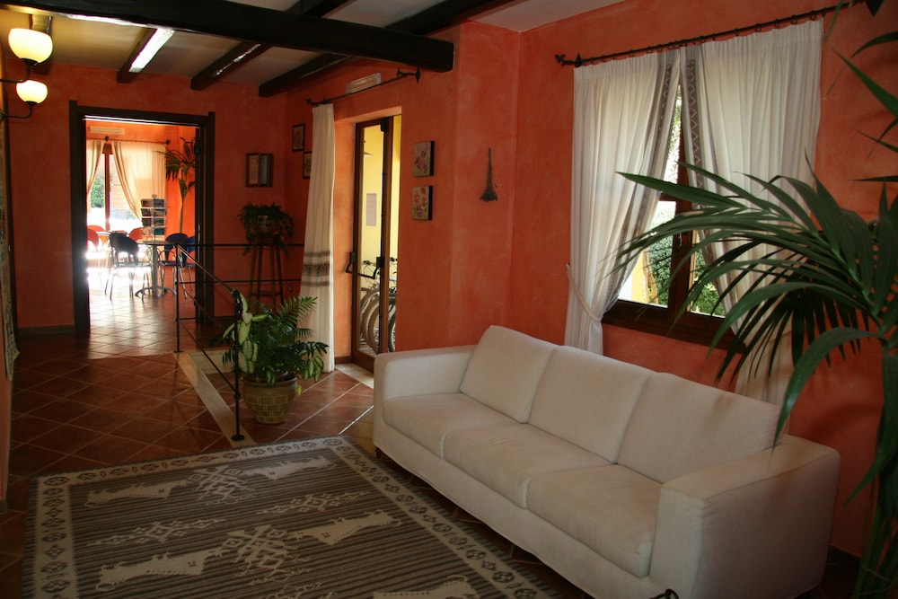 Borgo degli Ulivi Residence
