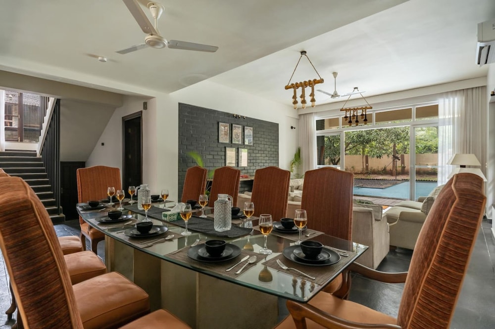 4BR w Pool in Morjim - Villa Corsa by Hireavilla