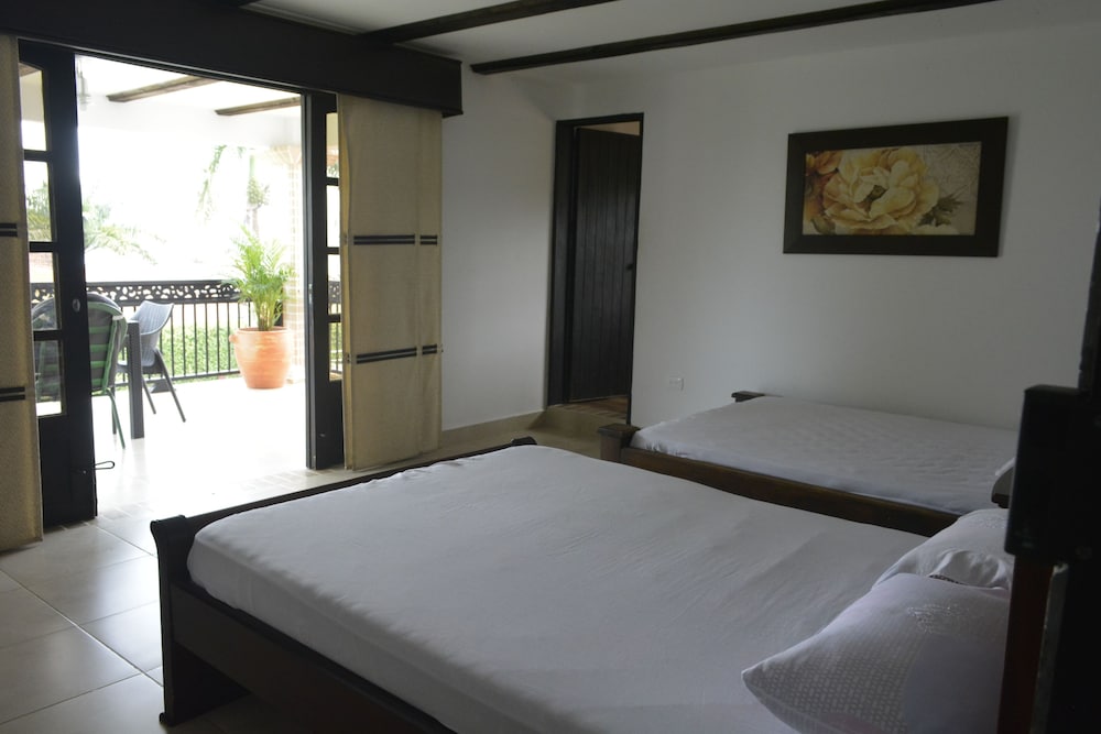 Mansion del Lago Calima - Property Image 24