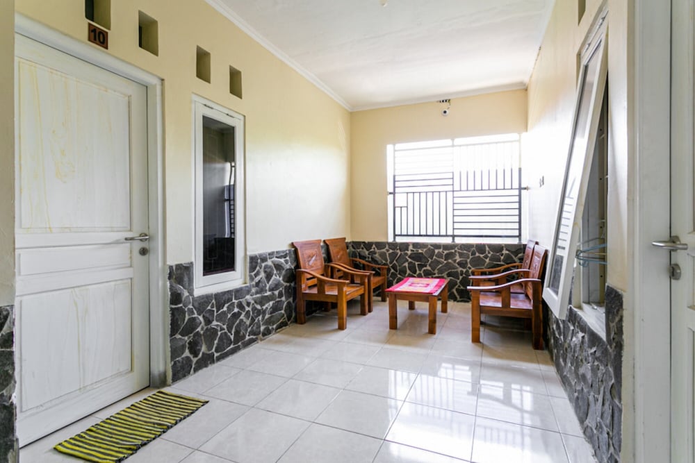 KoolKost near UNS Solo view 5