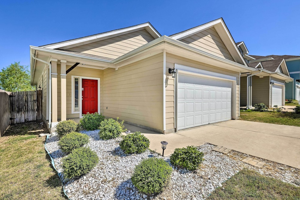 Family Home w/ Fenced Yard in Austin Suburbs!