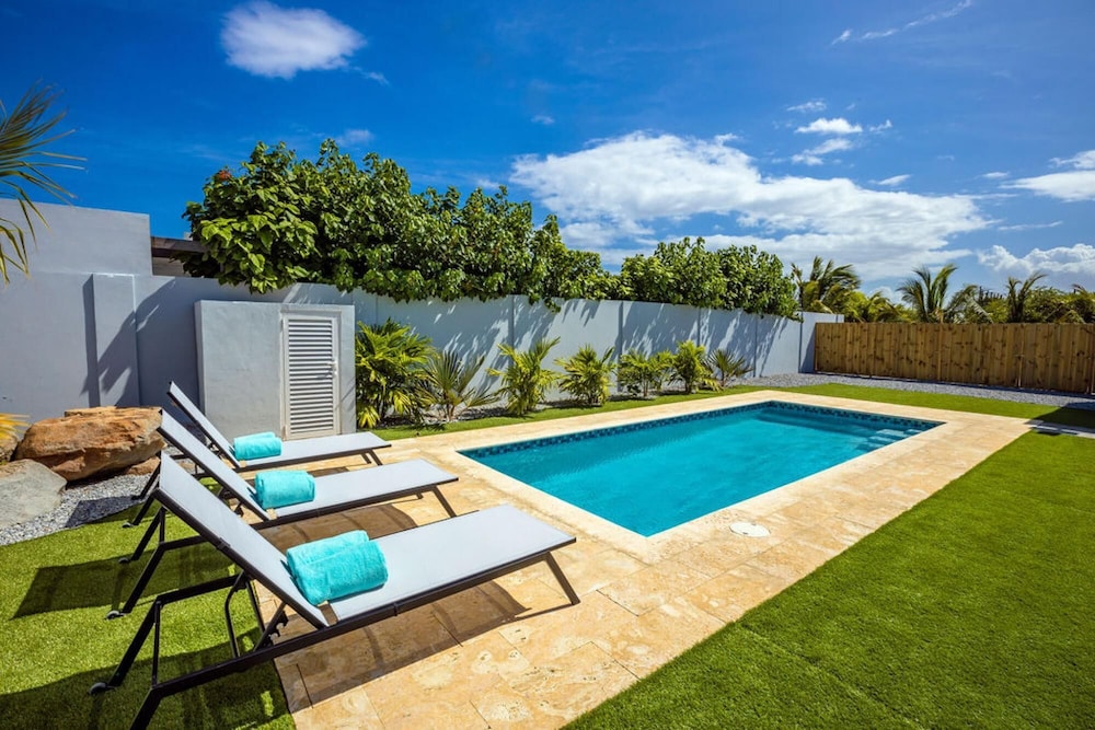 NEW 3BR 3BA Villa w Modern Decor and Private Pool