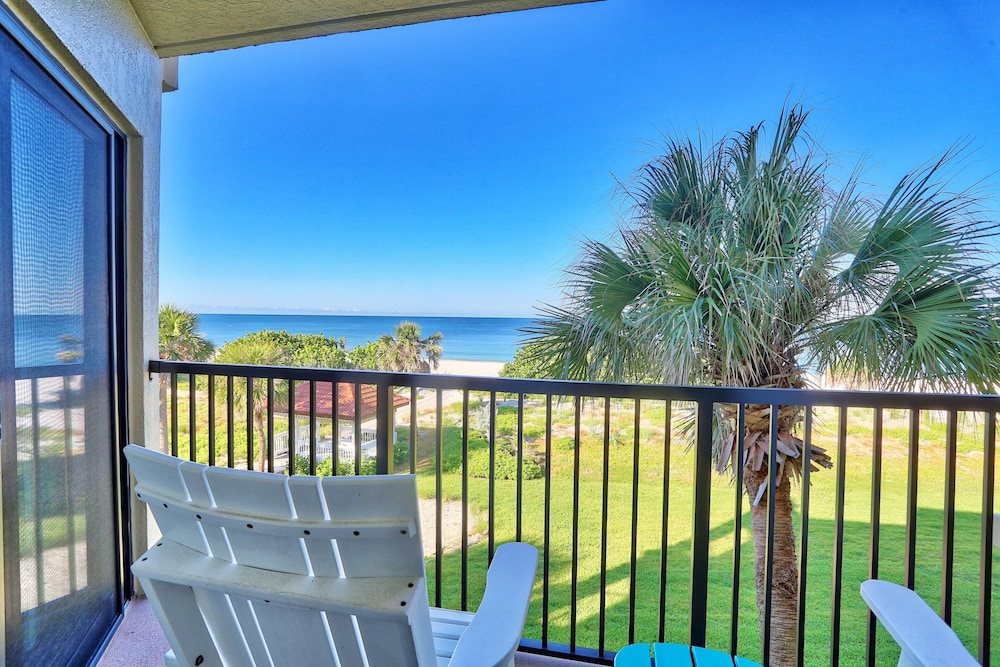 Land's End 11-302 Beach Front - Premier