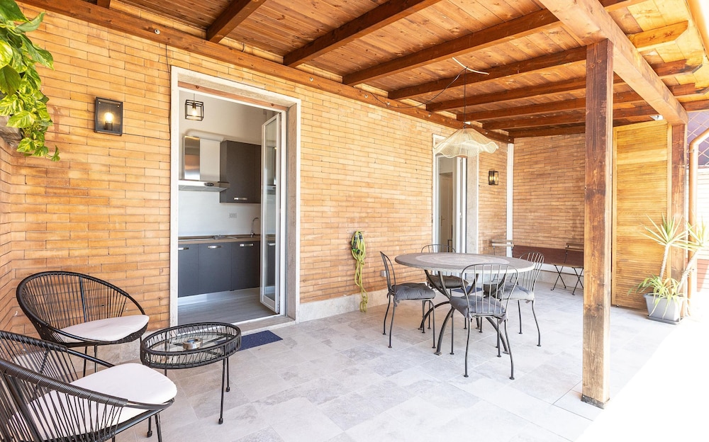 Constance Terrace Apartment