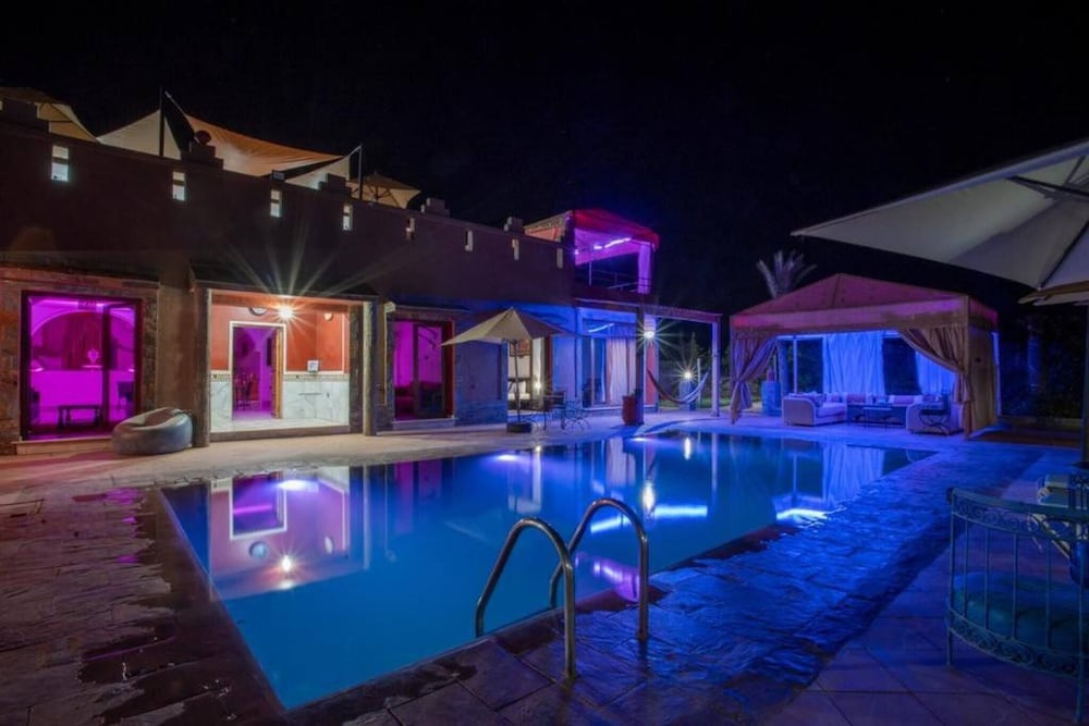 Villa Familiale De 5 Chambres Avec Piscine