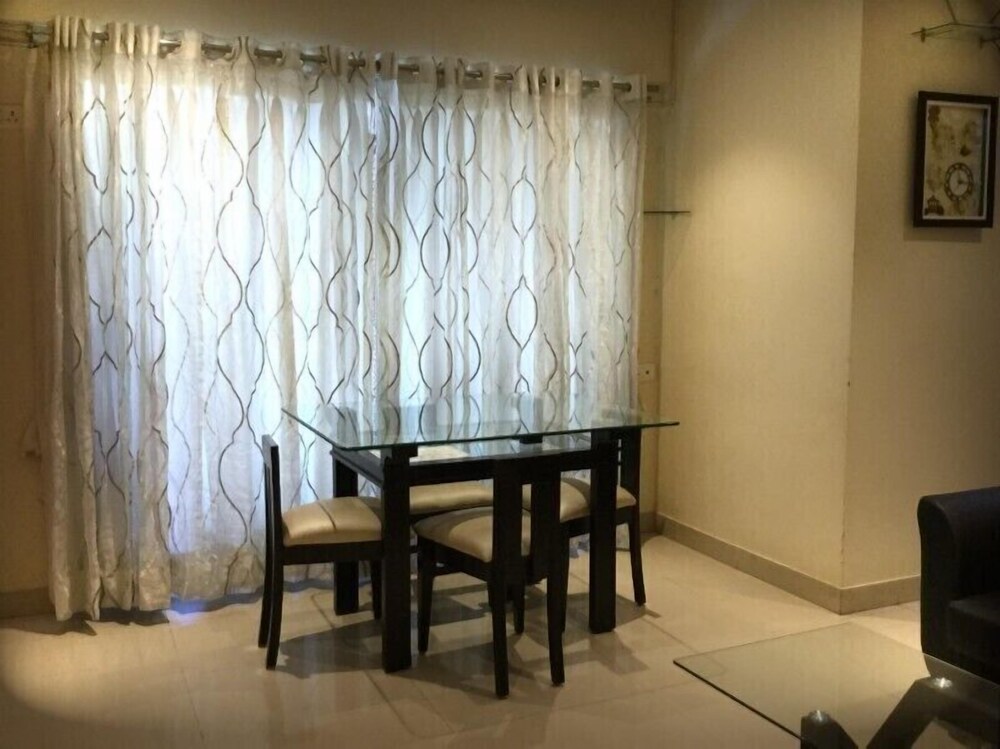 Arista Service Apartments - Khernagar