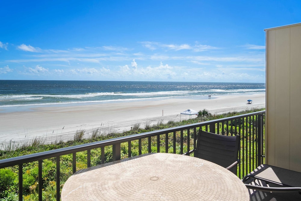 Oceanfront Pool Tennis BBQ Patio Free Parking