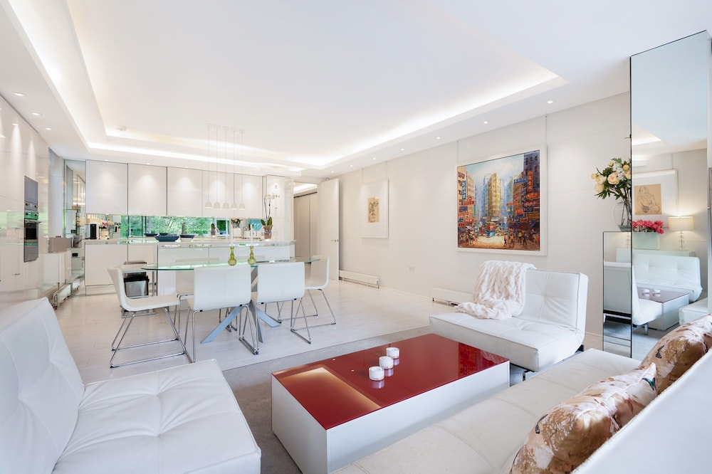 The White Peace Garden 3 bed Hampstead - by Out of Office Lifestyle