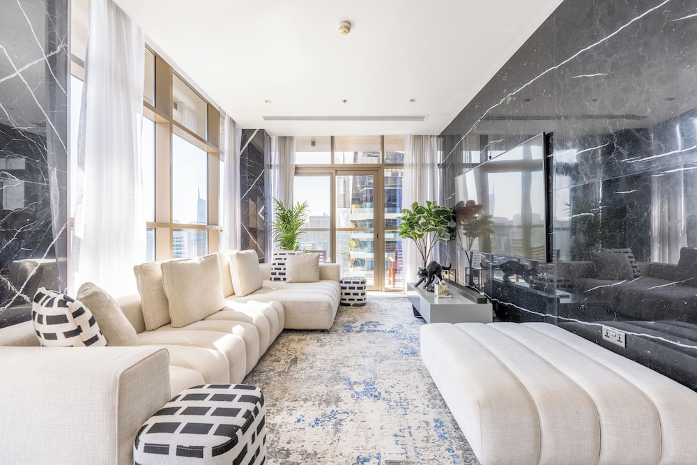 Exclusive Dubai Marina Stay - Posh 3BR