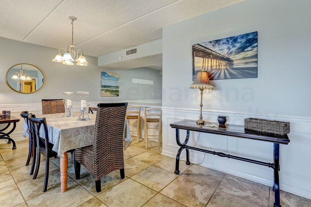 Fernandina Beach Vacations - Enchanting Ground Unit Condo Few Steps Away from the Ocean Side by RedAwning - Property Image 27