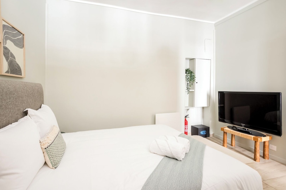 Reva Suites