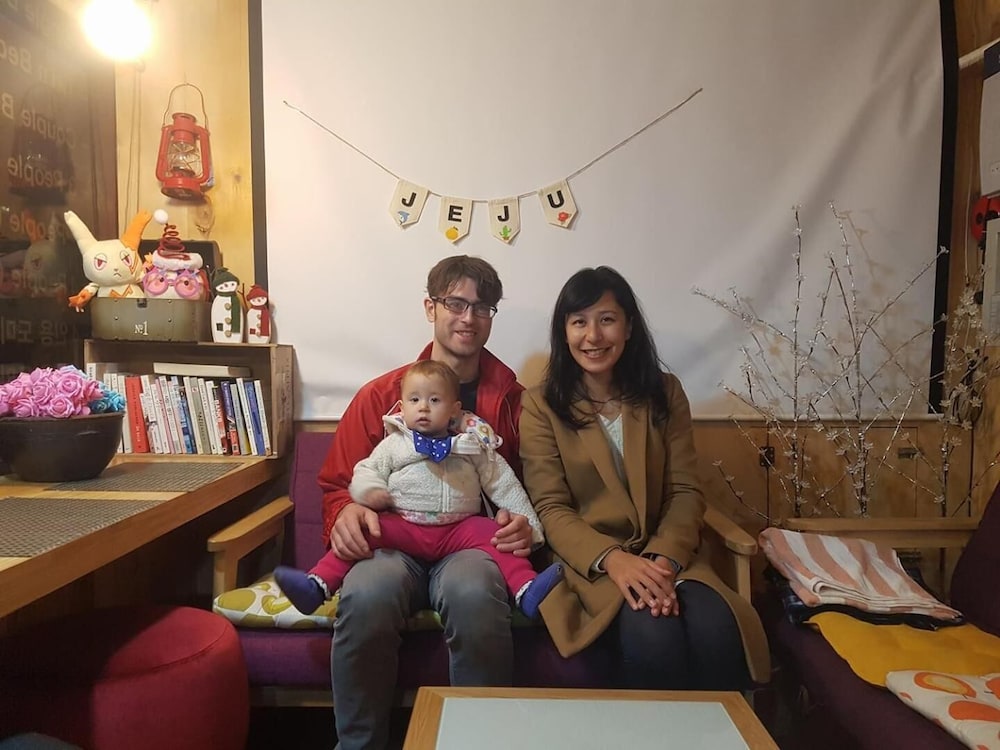 Gudeok Guest House - Hostel