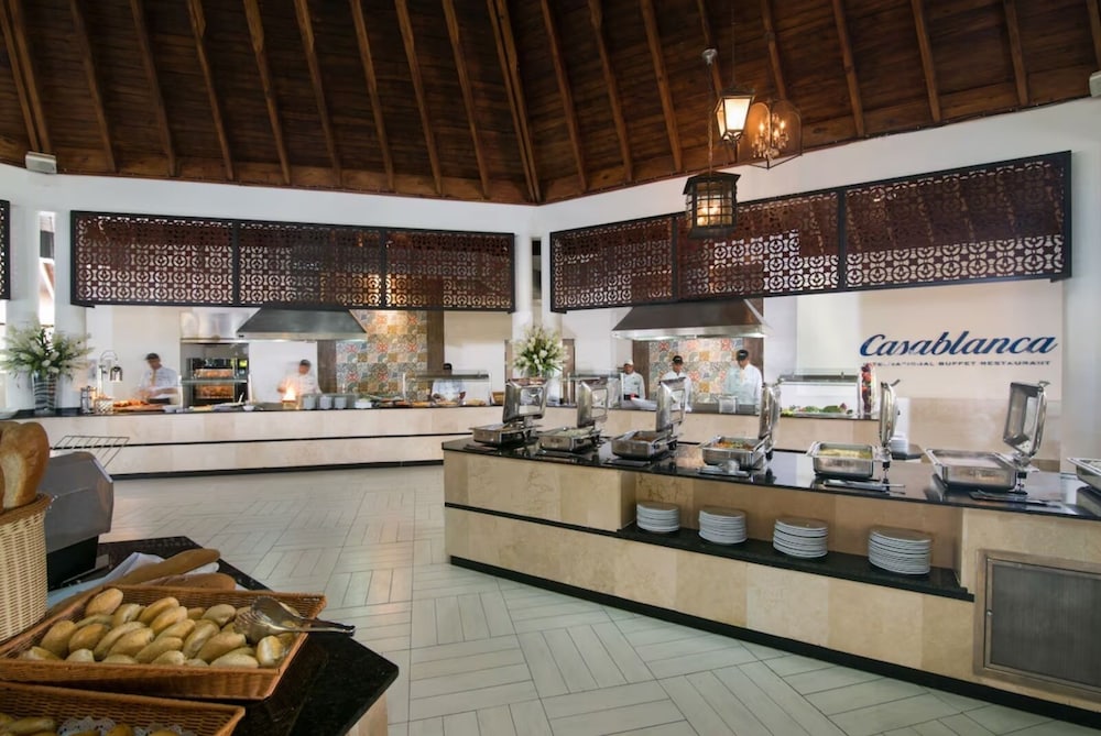 Lifestyle Tropical Beach - All Inclusive