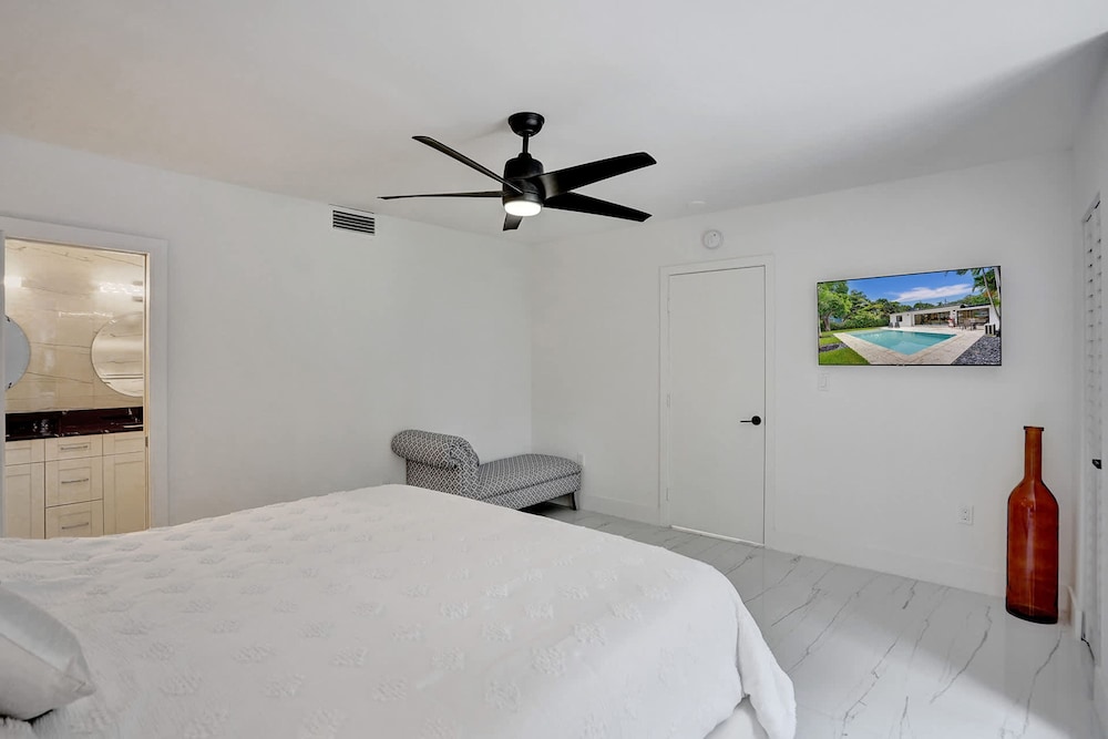 Hibiscus House in Fort Lauderdale