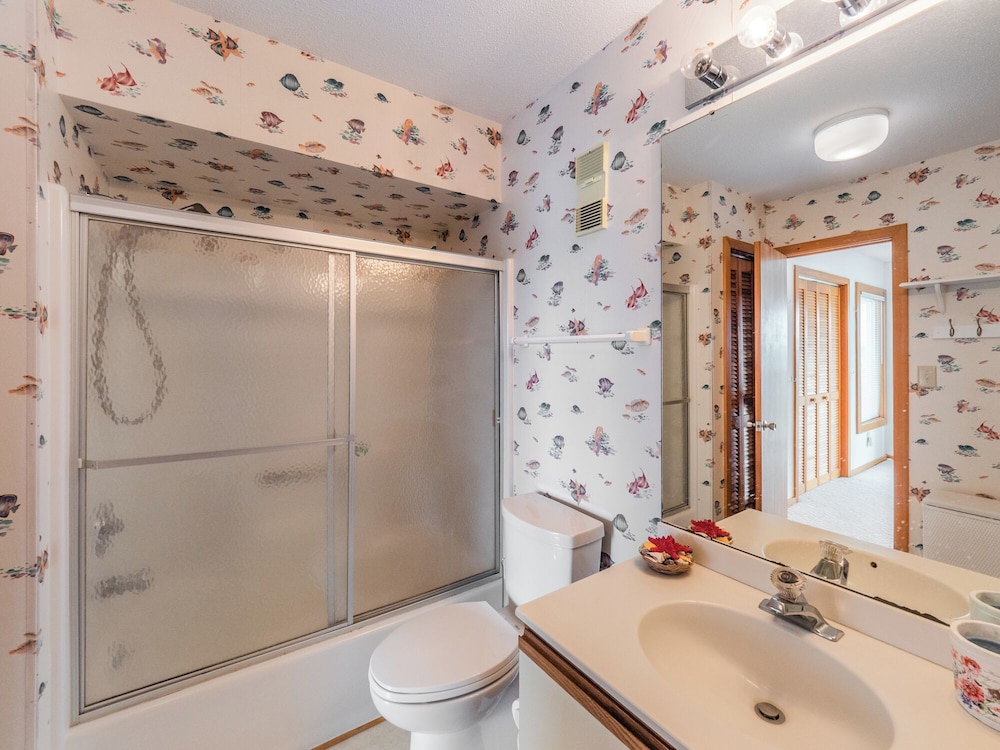 Queens Grant by Topsail Realty