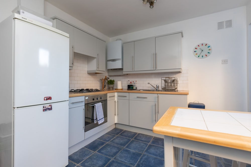 Serene and Spacious 1 Bedroom Garden Flat in Clapton