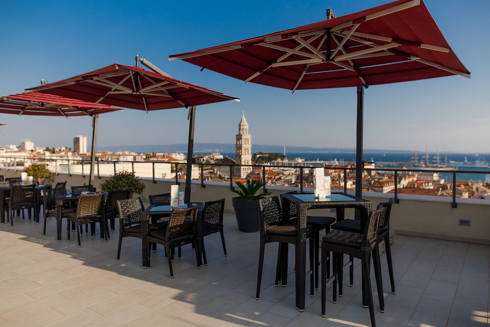 Cornaro Hotel 106