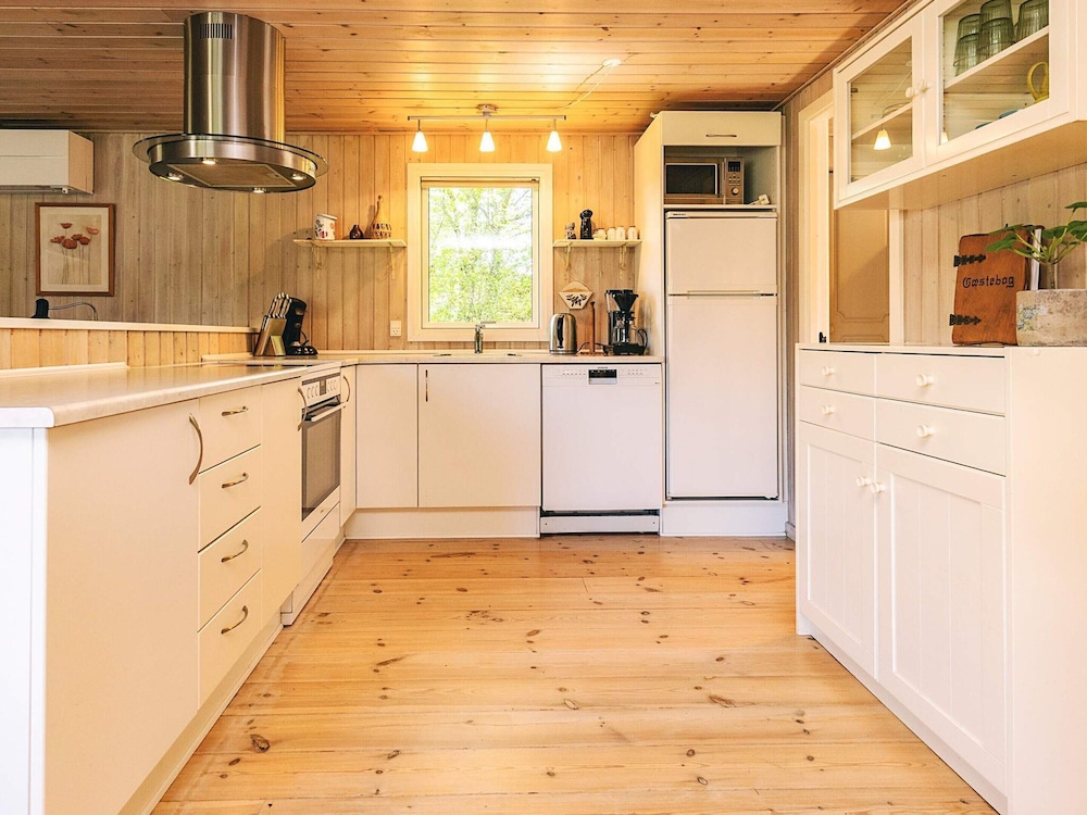 6 Person Holiday Home in Hals
