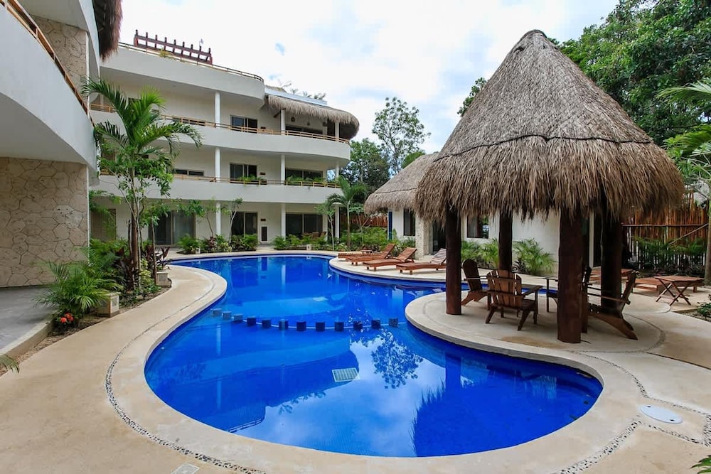 Aldea Zama Penthouse w Private Rooftop Jacuzzi